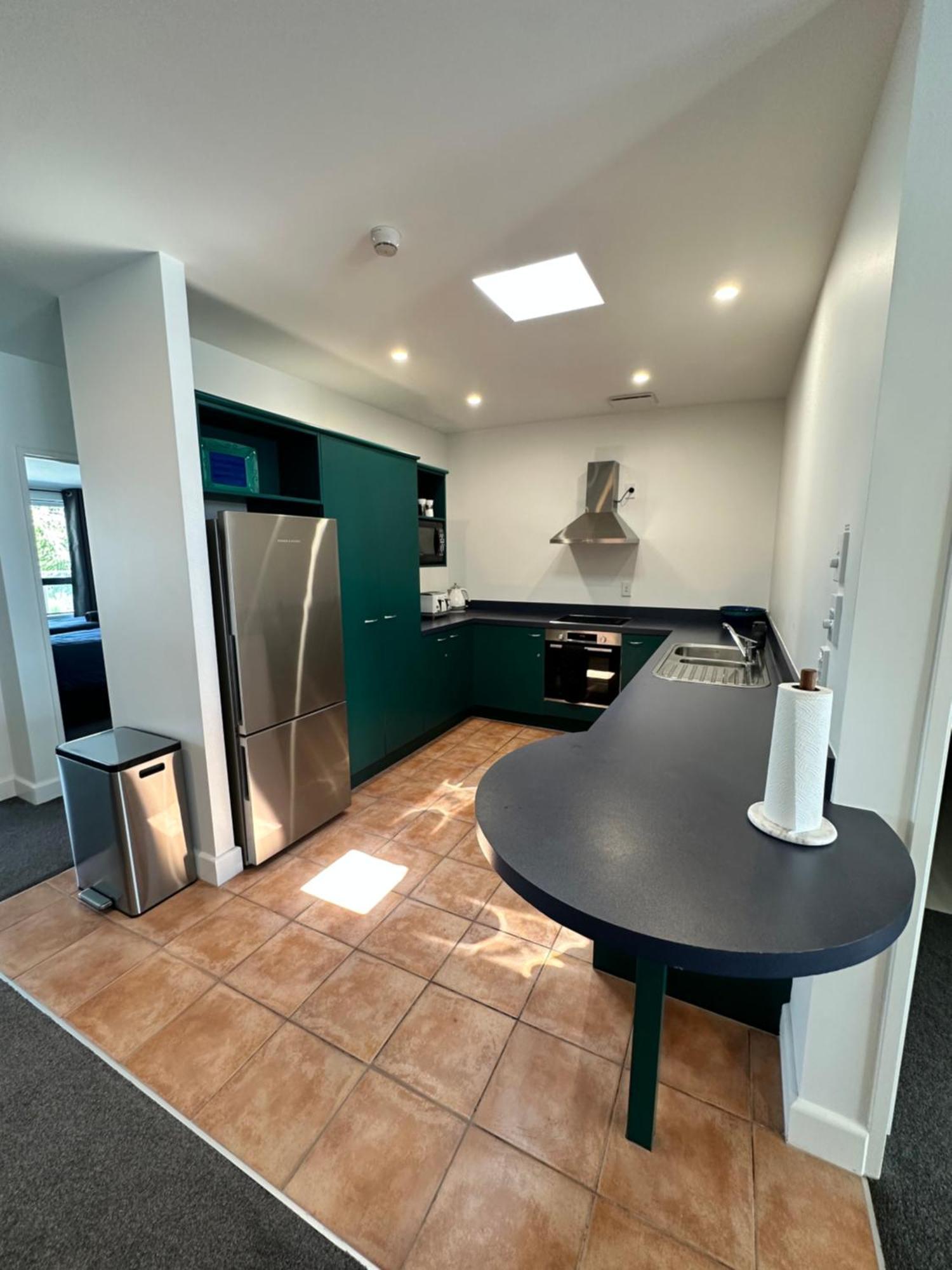 Luxury Beach Escape - 6 Adams Ave Mt Maunganui Маунт Маунгануи Екстериор снимка