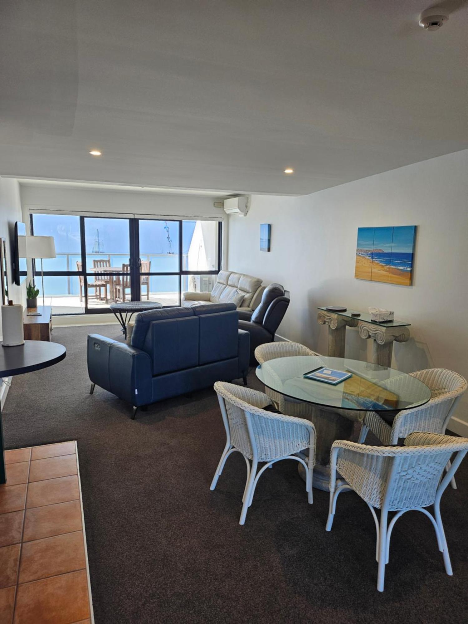 Luxury Beach Escape - 6 Adams Ave Mt Maunganui Маунт Маунгануи Екстериор снимка