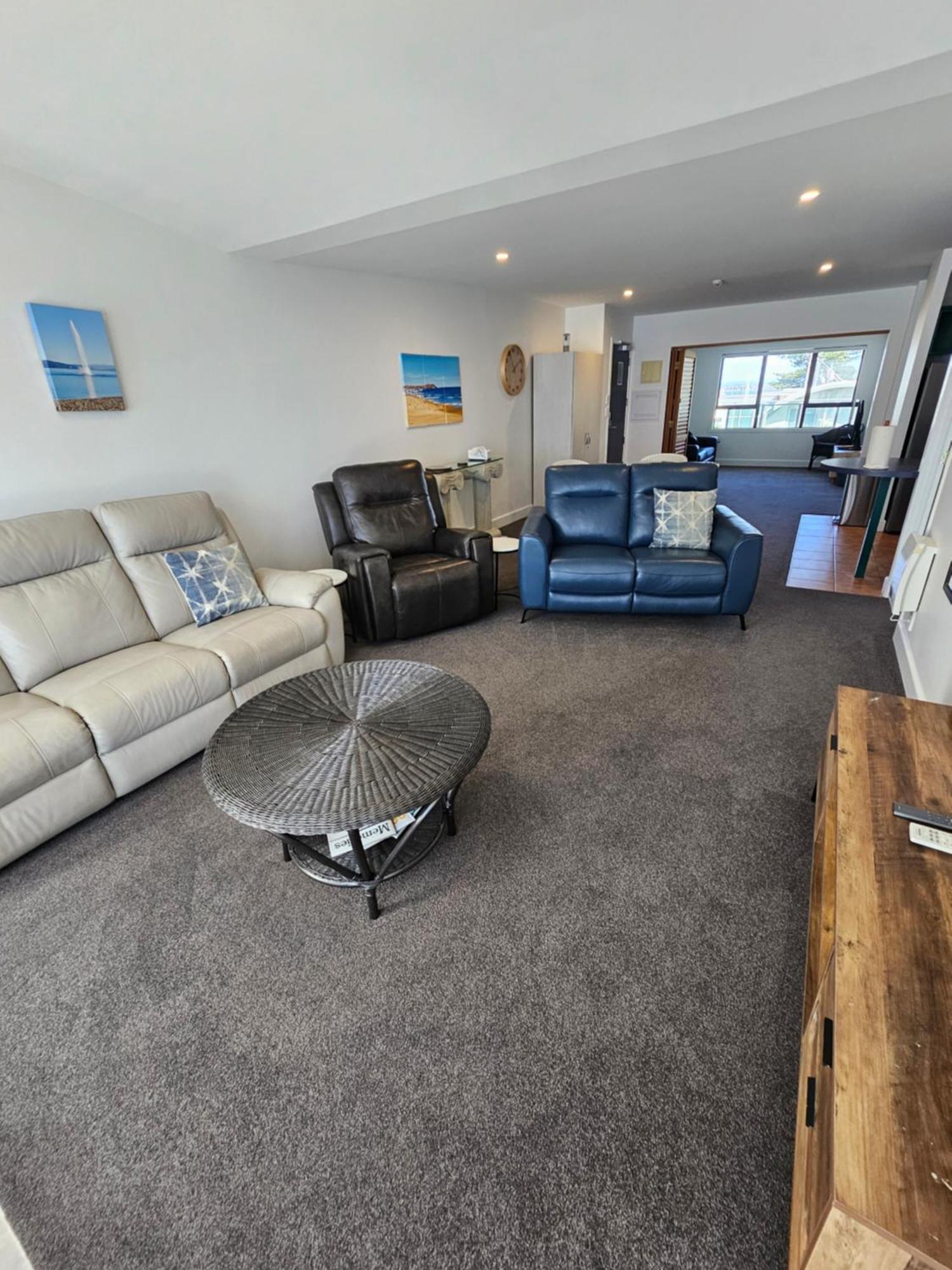 Luxury Beach Escape - 6 Adams Ave Mt Maunganui Маунт Маунгануи Екстериор снимка